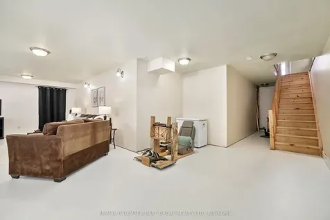 9180 Minifie Road Cobourg ON K9A 4J9