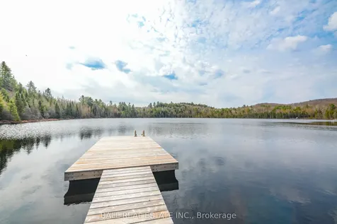 15 Vanluven Lane Bancroft ON K0L 1C0