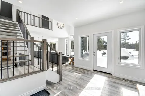 15 Vanluven Lane Bancroft ON K0L 1C0