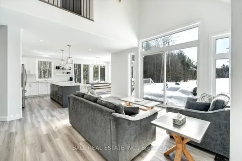 15 Vanluven Lane Bancroft ON K0L 1C0