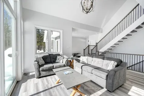 15 Vanluven Lane Bancroft ON K0L 1C0