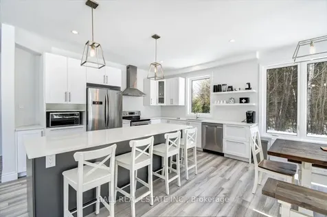 15 Vanluven Lane Bancroft ON K0L 1C0