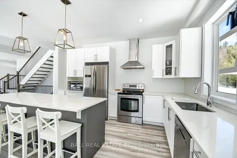 15 Vanluven Lane Bancroft ON K0L 1C0