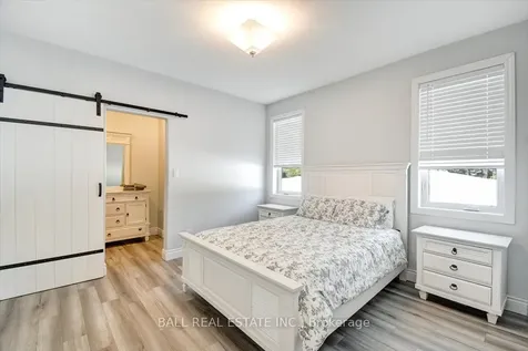 15 Vanluven Lane Bancroft ON K0L 1C0