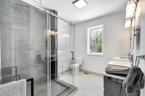 15 Vanluven Lane Bancroft ON K0L 1C0