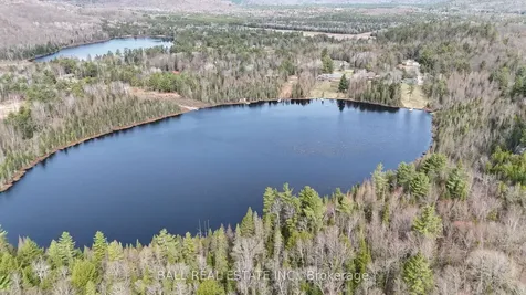 15 Vanluven Lane Bancroft ON K0L 1C0