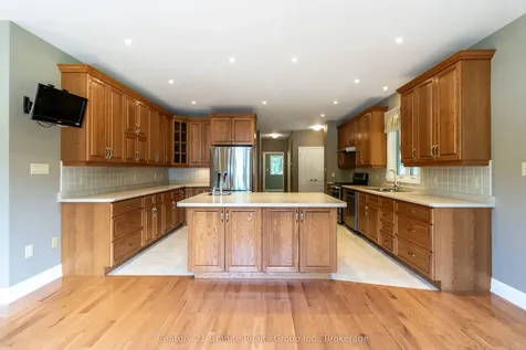 16455 Highway 35 N/a Algonquin Highlands ON K0M 1S0