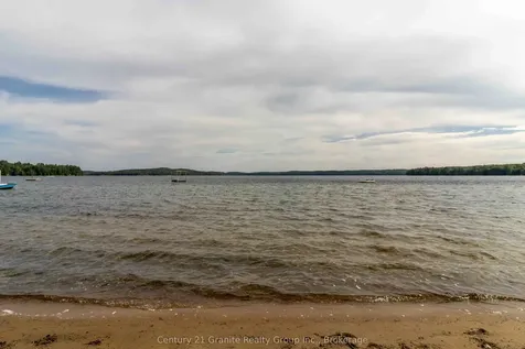 16455 Highway 35 N/a Algonquin Highlands ON K0M 1S0