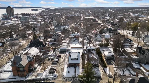 46 Ormond Street Brockville ON K6V 2K4