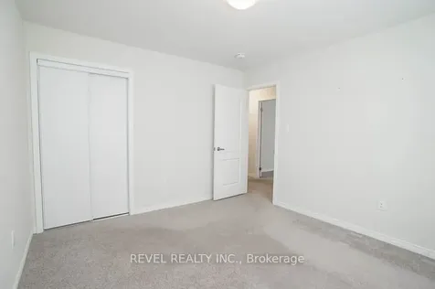 109 Munro Circle Brantford ON N3T 0R4