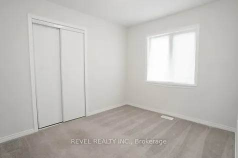 109 Munro Circle Brantford ON N3T 0R4