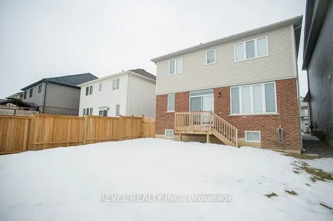 109 Munro Circle Brantford ON N3T 0R4