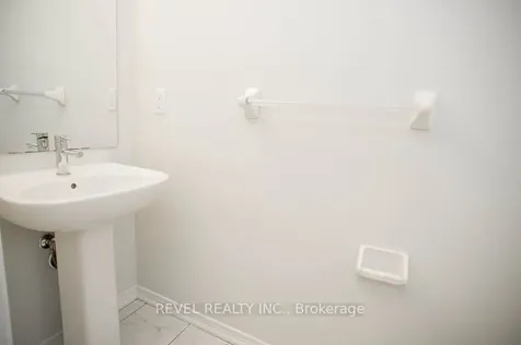 109 Munro Circle Brantford ON N3T 0R4