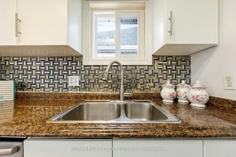 570 Halberstadt Circle Cambridge ON N3H 5J6