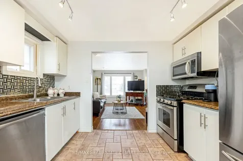 570 Halberstadt Circle Cambridge ON N3H 5J6