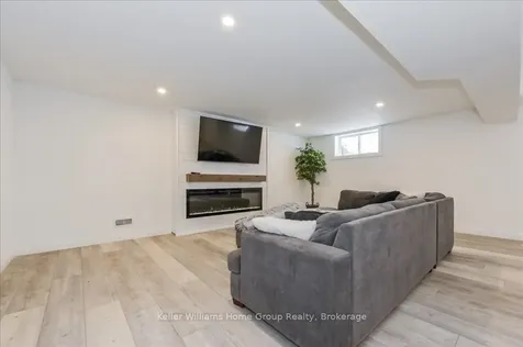 71 Rea Drive Centre Wellington ON N1M 0H5