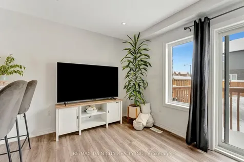 48 Bawcutt Crescent Brant ON N3L 0G6