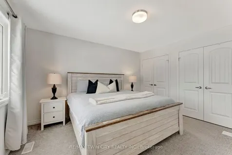 48 Bawcutt Crescent Brant ON N3L 0G6