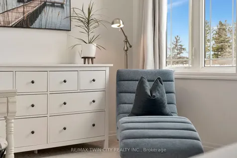 48 Bawcutt Crescent Brant ON N3L 0G6