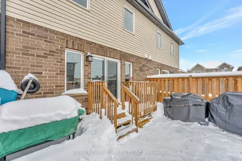 48 Bawcutt Crescent Brant ON N3L 0G6