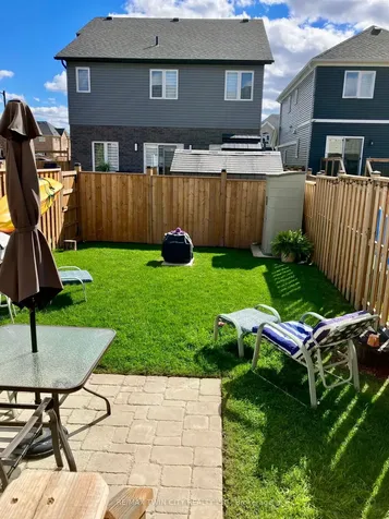 48 Bawcutt Crescent Brant ON N3L 0G6