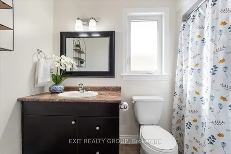 40 Kawartha Court Belleville ON K8N 0C1