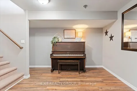 40 Kawartha Court Belleville ON K8N 0C1