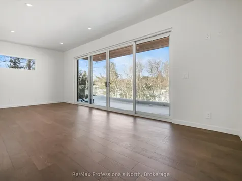 43 Glendale Road Bracebridge ON P1L 1B3