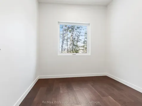 43 Glendale Road Bracebridge ON P1L 1B3