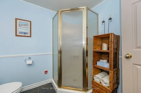 170 Barnett Crescent Centre Wellington ON N1M 3E5