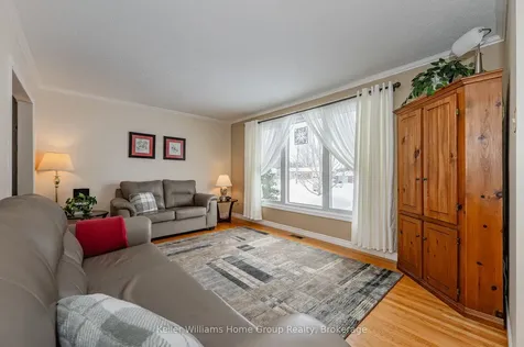 170 Barnett Crescent Centre Wellington ON N1M 3E5