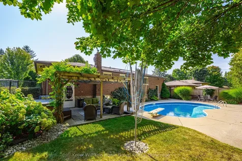 170 Barnett Crescent Centre Wellington ON N1M 3E5