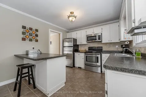 170 Barnett Crescent Centre Wellington ON N1M 3E5