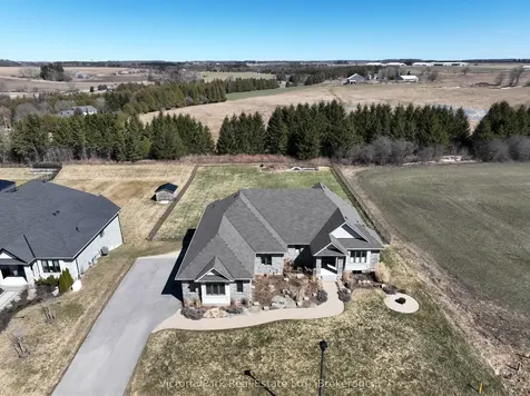 30 Inverhill Road Centre Wellington ON N0B 1B0