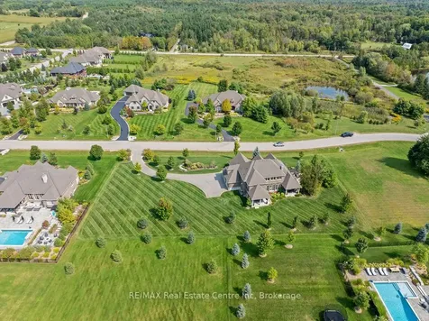 84 Old Ruby Lane Puslinch ON N0B 2J0