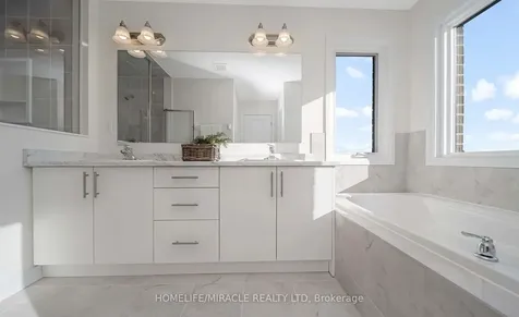 19 Tyler Avenue N Erin ON N0B 1T0