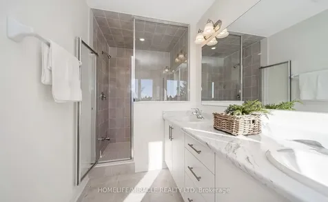 19 Tyler Avenue N Erin ON N0B 1T0