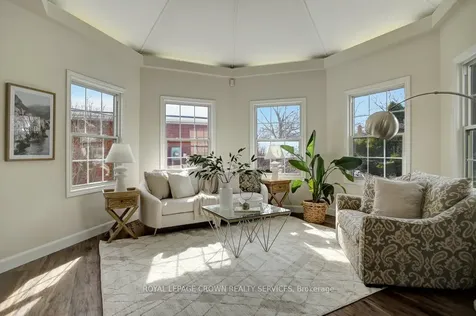 116 Darren Crescent Cambridge ON N3C 3Y9