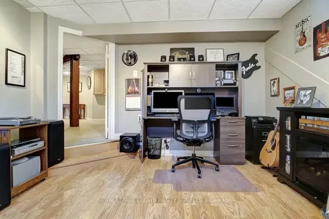 116 Darren Crescent Cambridge ON N3C 3Y9