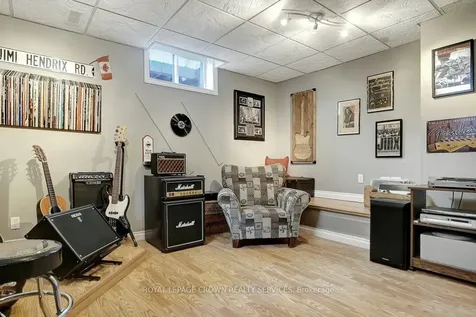 116 Darren Crescent Cambridge ON N3C 3Y9