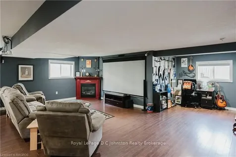 497 Sunset Boulevard Saugeen Shores ON N0H 2C1