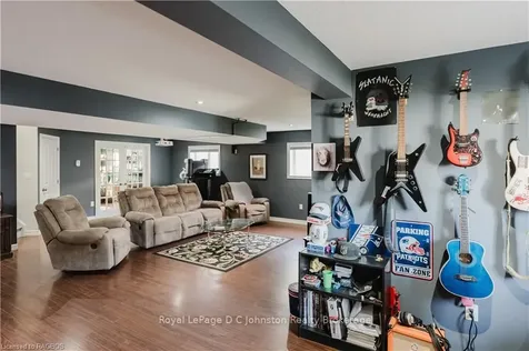 497 Sunset Boulevard Saugeen Shores ON N0H 2C1