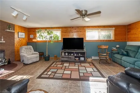 1940 8th Avenue E Owen Sound ON N4K 3C3