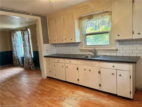 347 12th Avenue Hanover ON N4N 2T3
