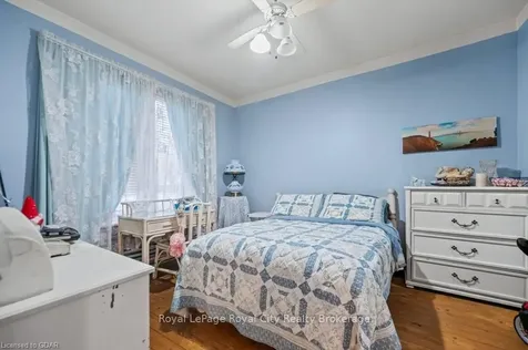 55 Edgehill Drive Guelph ON N1H 5E3