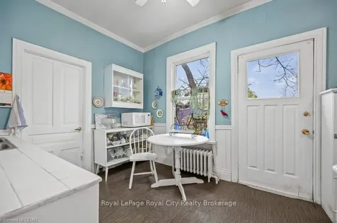 55 Edgehill Drive Guelph ON N1H 5E3