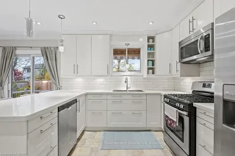 97 Pinnacle Crescent Guelph ON N1K 1P5