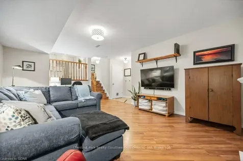 97 Pinnacle Crescent Guelph ON N1K 1P5