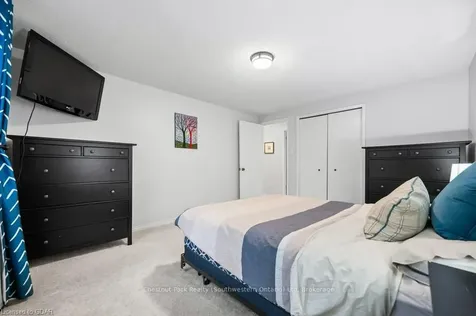 97 Pinnacle Crescent Guelph ON N1K 1P5
