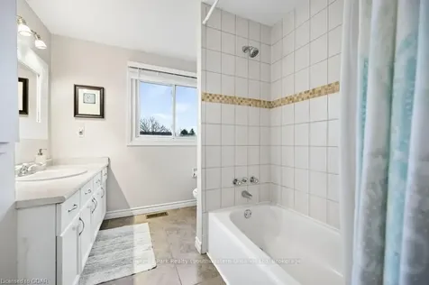 97 Pinnacle Crescent Guelph ON N1K 1P5
